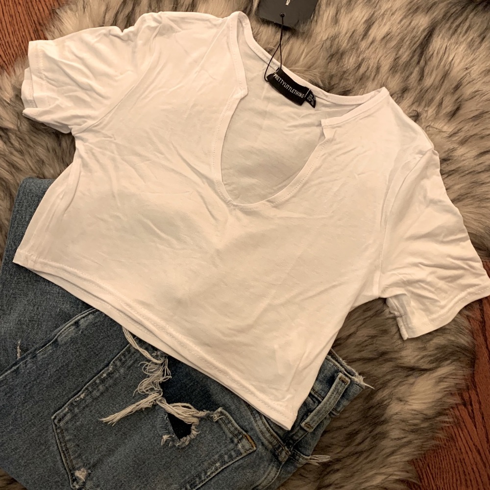 Basic V neck crop top
